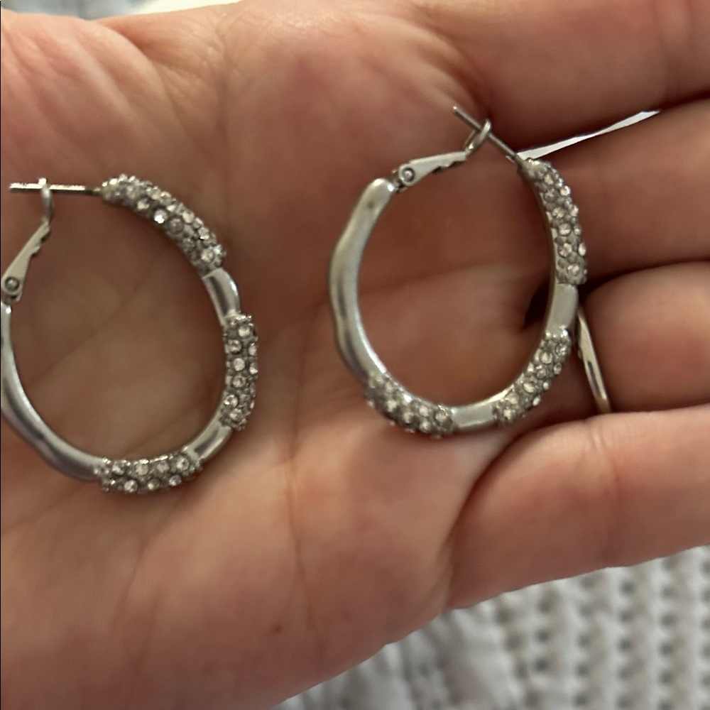 Lia Sophia Wanderlust earrings